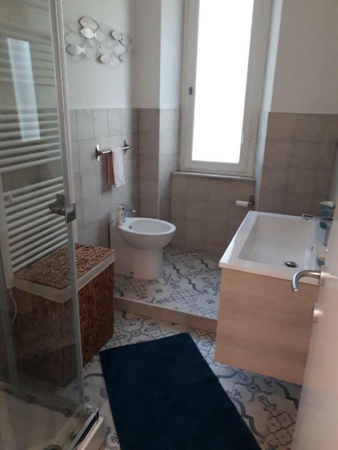 Apartamento Casa Al Mare Livorno Quercianella Exterior foto