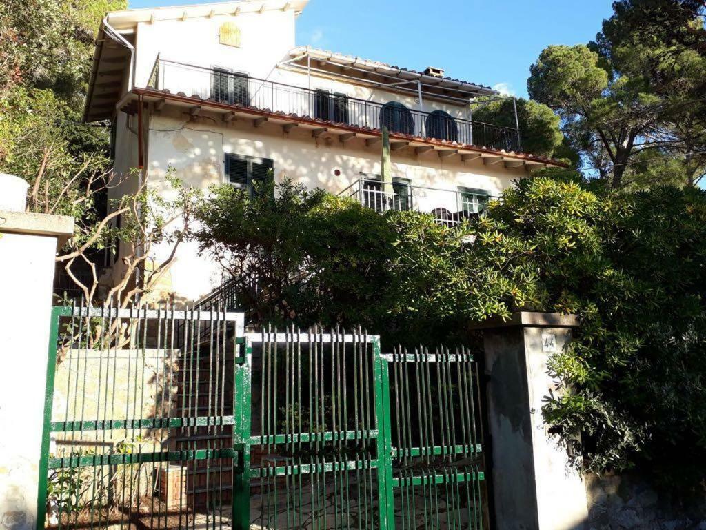 Apartamento Casa Al Mare Livorno Quercianella Exterior foto